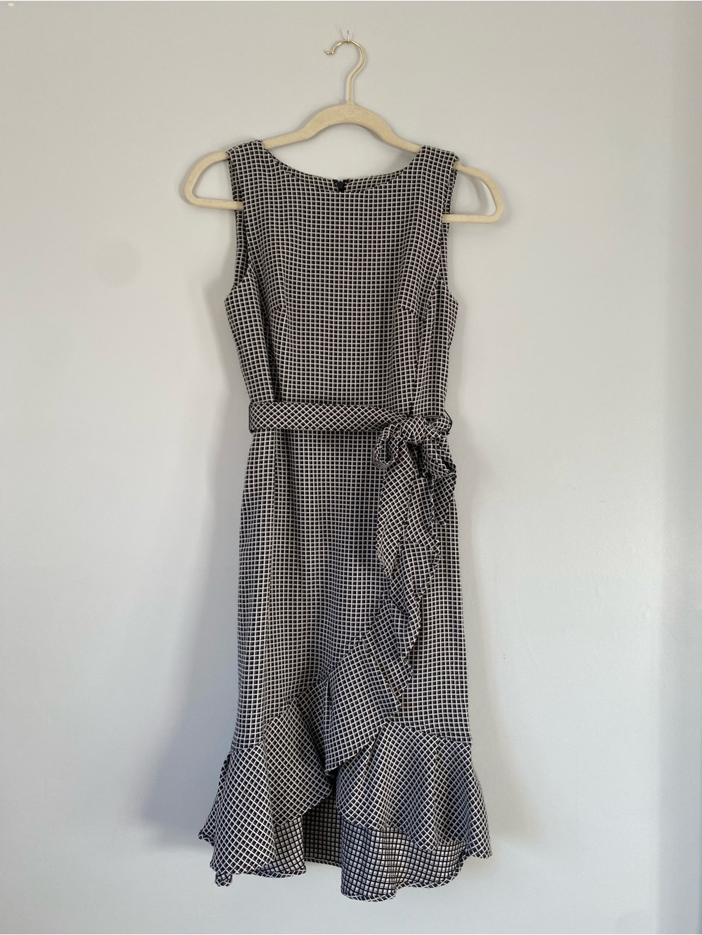 Calvin Klein Black & White Grid Ruffle Midi Dress Size 6